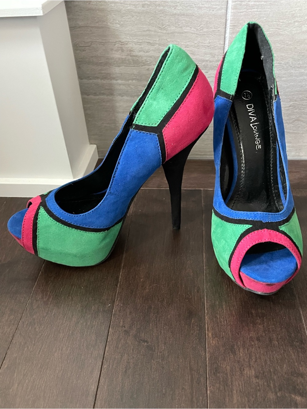 DIVA Lounge Colorblock Peep-Toe Platform Heels in Blue, Green & Pink Women’s 7.5